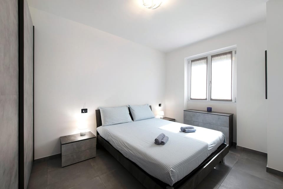 Property building, Living room, Bedroom