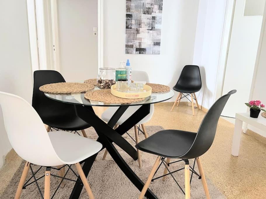 Eχquisite apt in Acropolis-plaka/vaccinatedHost Apartment in Athens