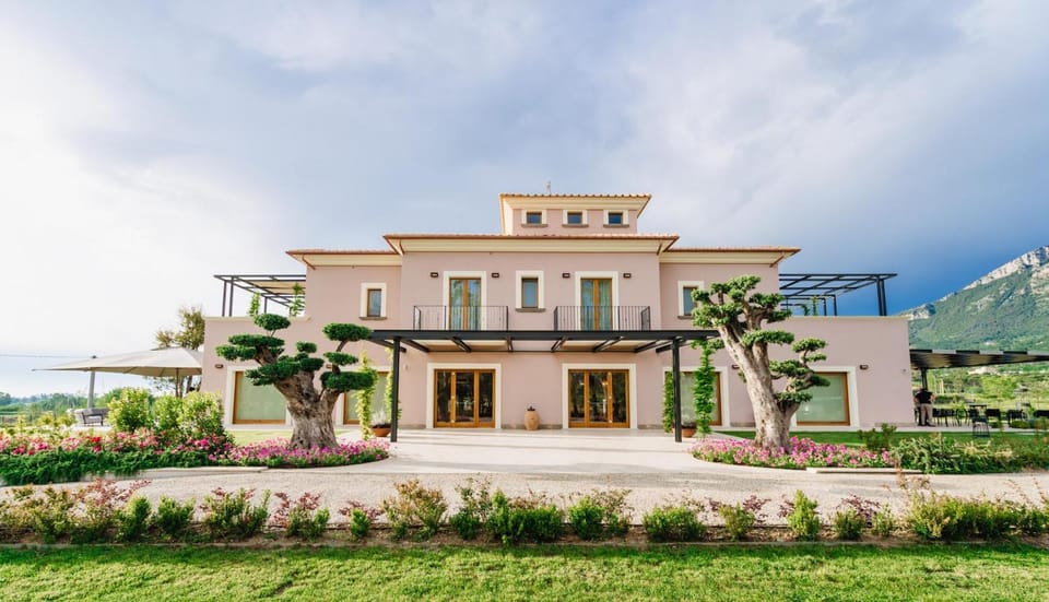 Property building, Garden