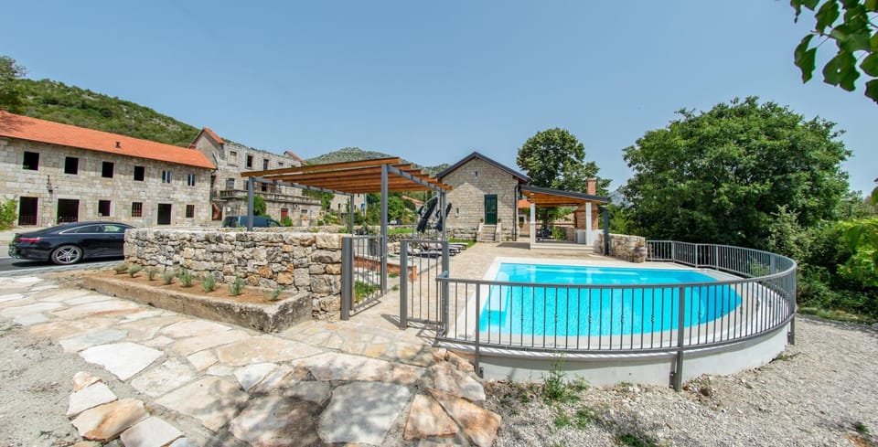 Pool view, Swimming pool, Swimming pool