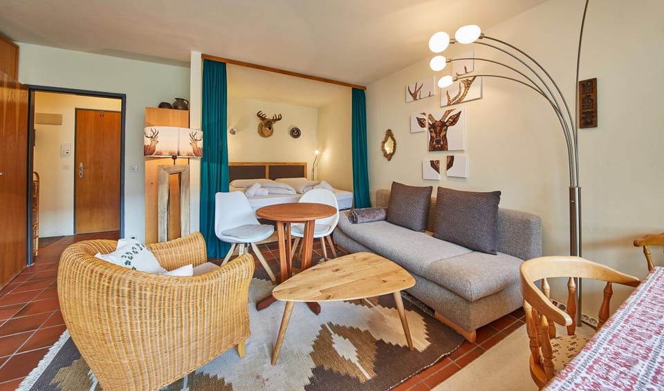 Living room, Photo of the whole room, Seating area