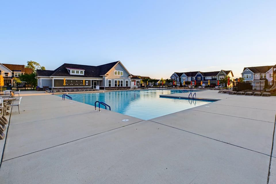 Spacious House: Pool Access Nearby & 4 Mi to Beach House in Millville