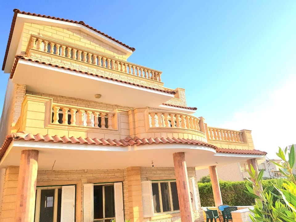 Property building, Balcony/Terrace