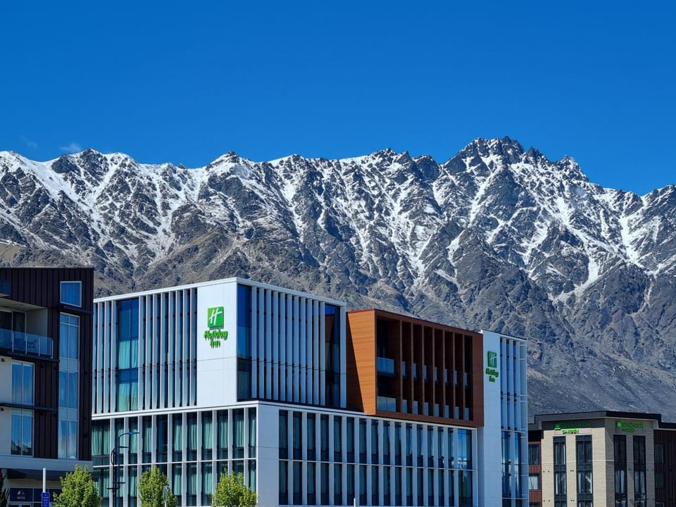 Property building, Facade/entrance, Skiing, Mountain view