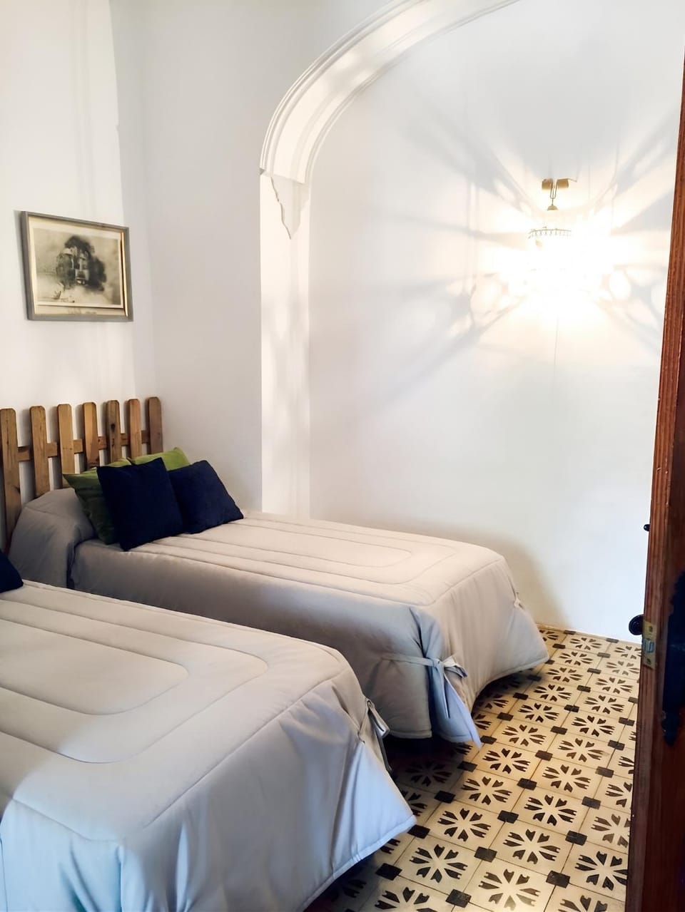 Photo of the whole room