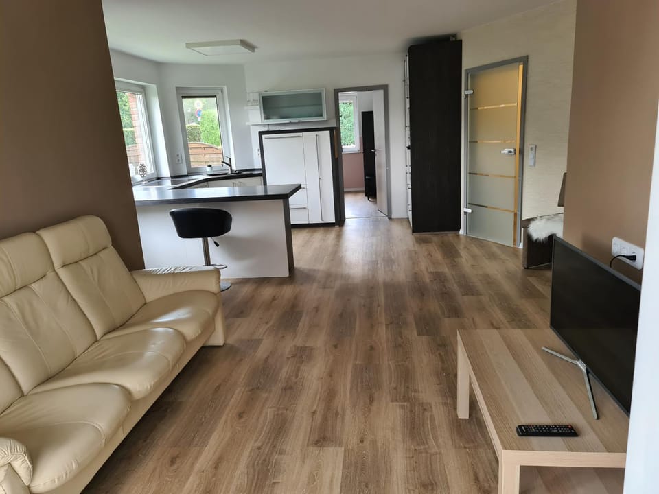 Große Ferienwohnung Nähe Flughafen Köln Bonn Apartment in Rhineland-Palatinate