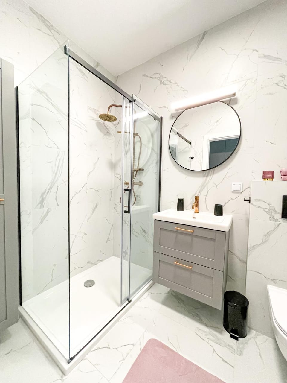 Shower, Toilet, Bathroom