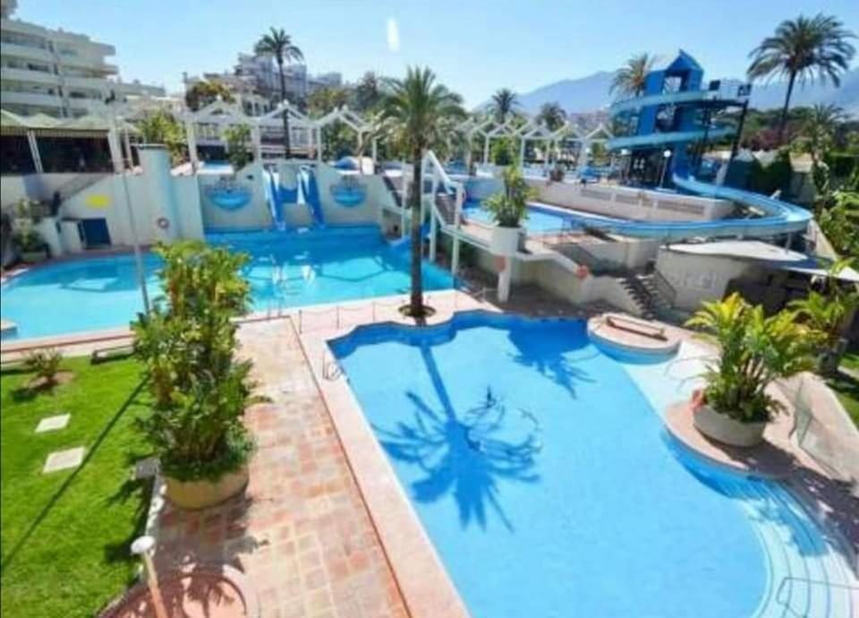 Benalbeach, estudio en primera línea de playa Apartment in Benalmadena
