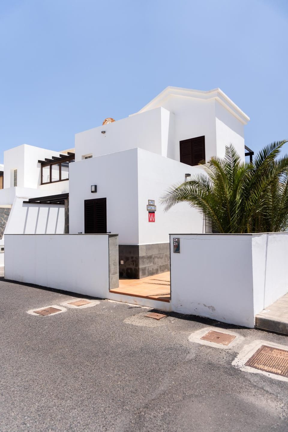 Beautiful and luxurious villa with heated pool and free Wi-Fi in Playa Blanca. Villa in Playa Blanca