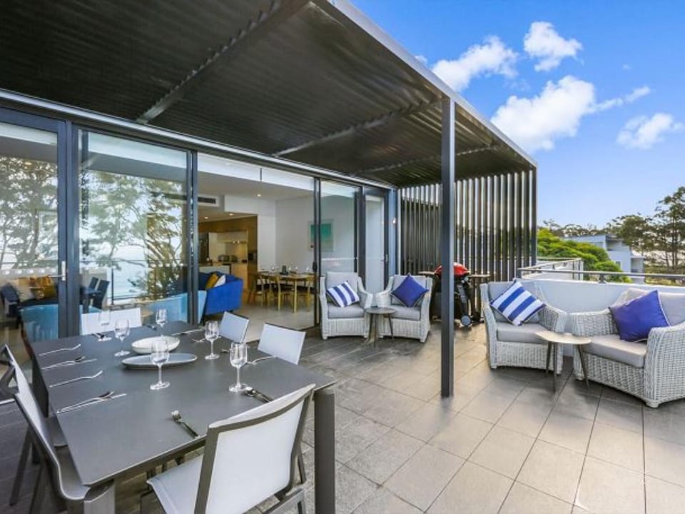Beachfront Luxury by Experience Jervis Bay House in Huskisson