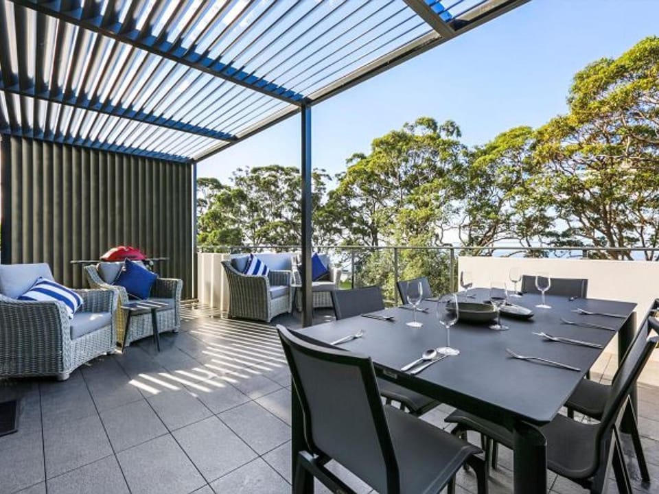 Beachfront Luxury by Experience Jervis Bay House in Huskisson