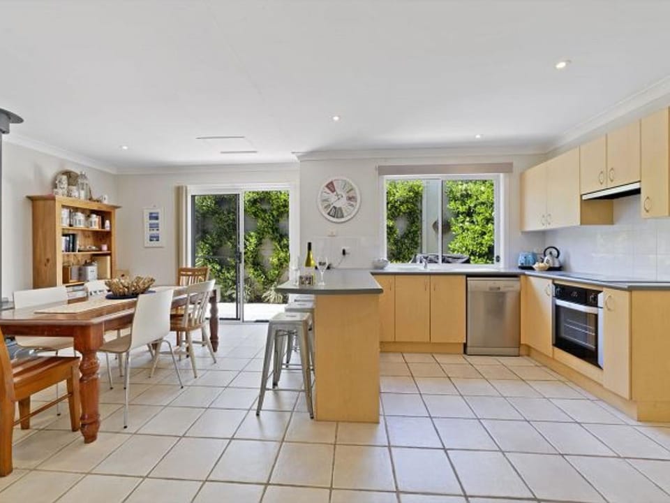 Husky House by Experience Jervis Bay House in Huskisson
