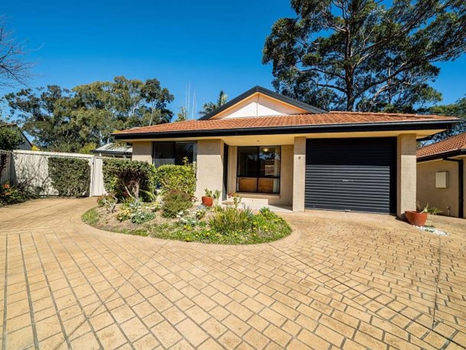 Escape to Janeli by Experience Jervis Bay House in Vincentia