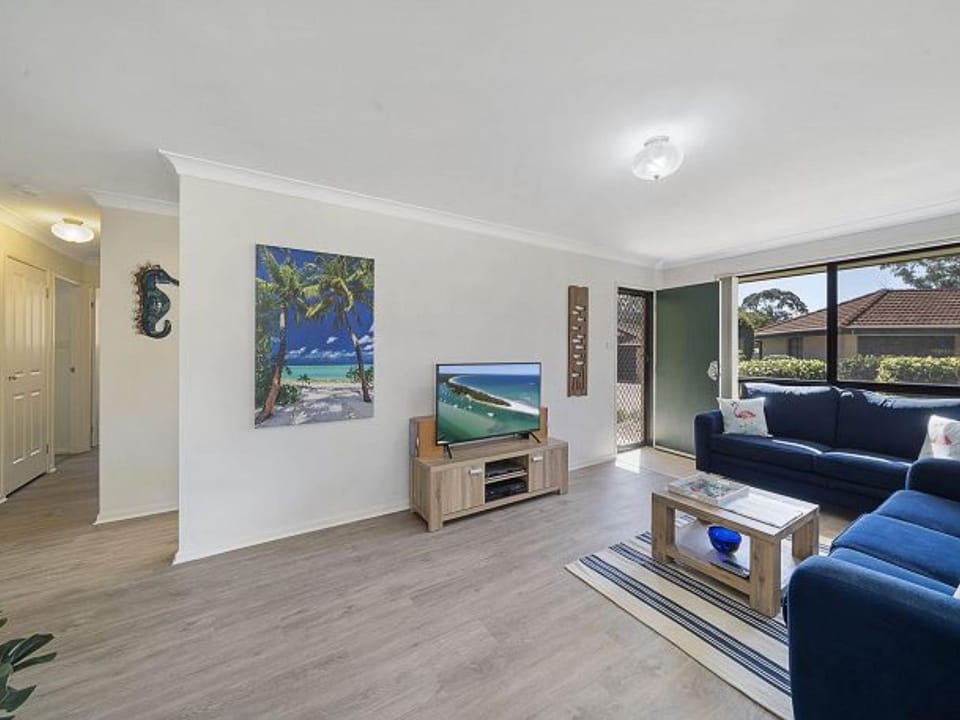 Escape to Janeli by Experience Jervis Bay House in Vincentia