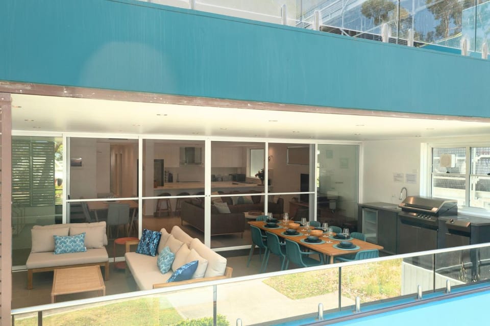 Salty Steves by Experience Jervis Bay House in Huskisson