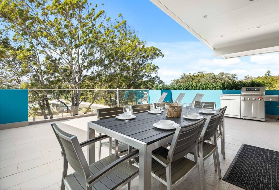 Sundeck at Huskisson by Experience Jervis Bay House in Huskisson