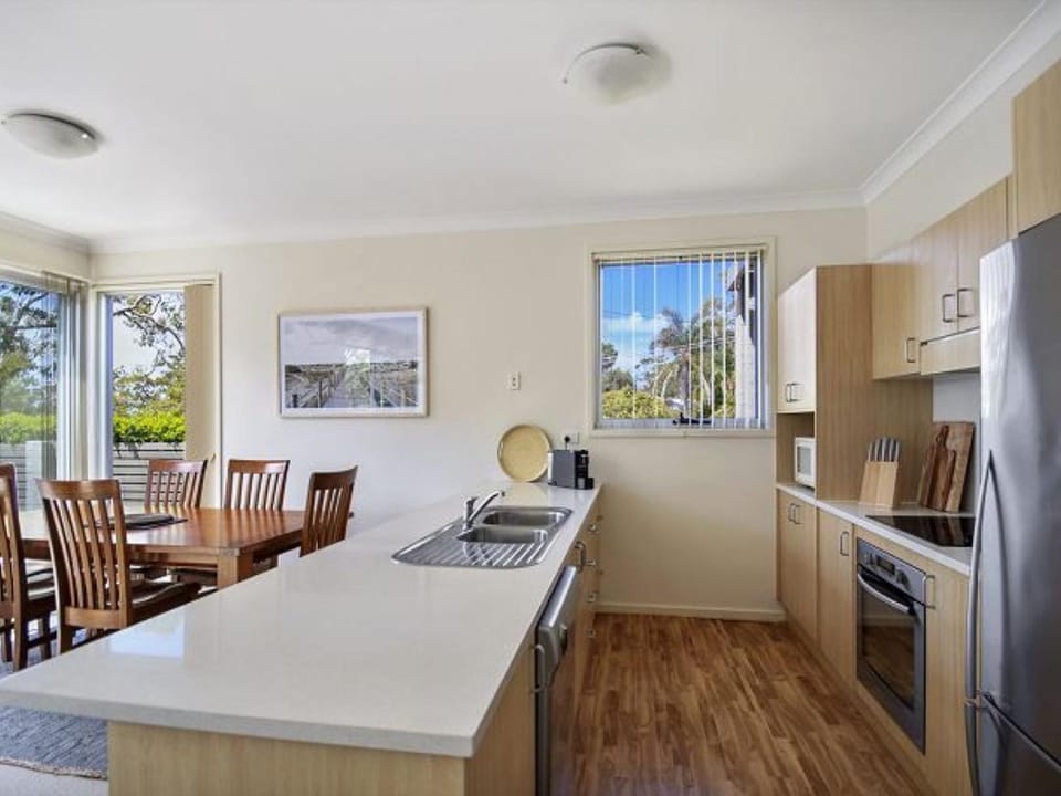 Saltbush at Vincentia by Experience Jervis Bay House in Vincentia