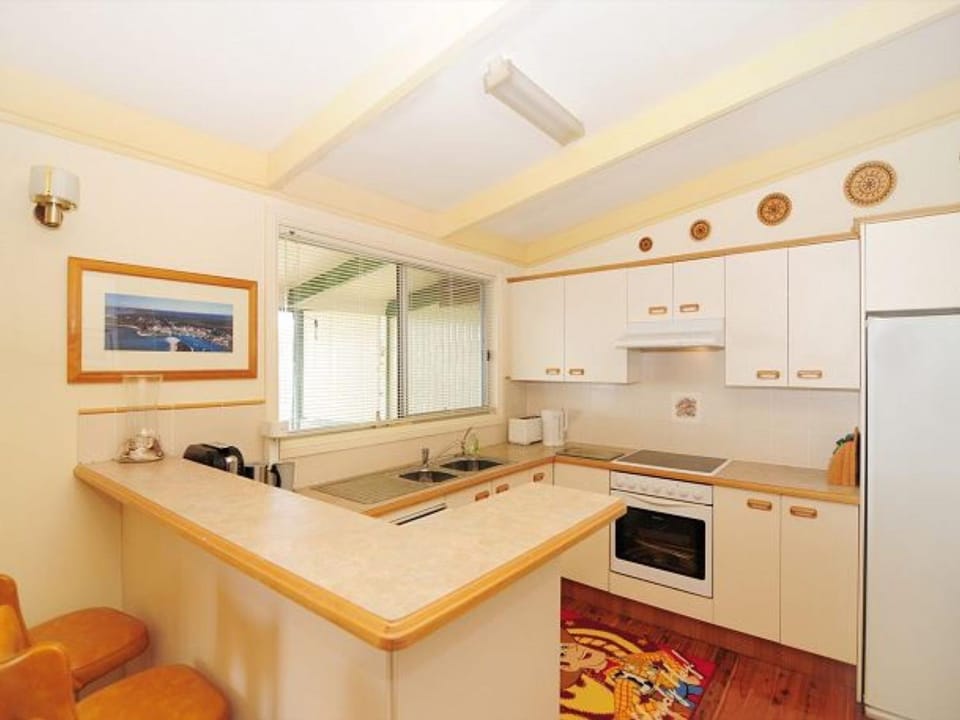 Seaview by Experience Jervis Bay House in Vincentia