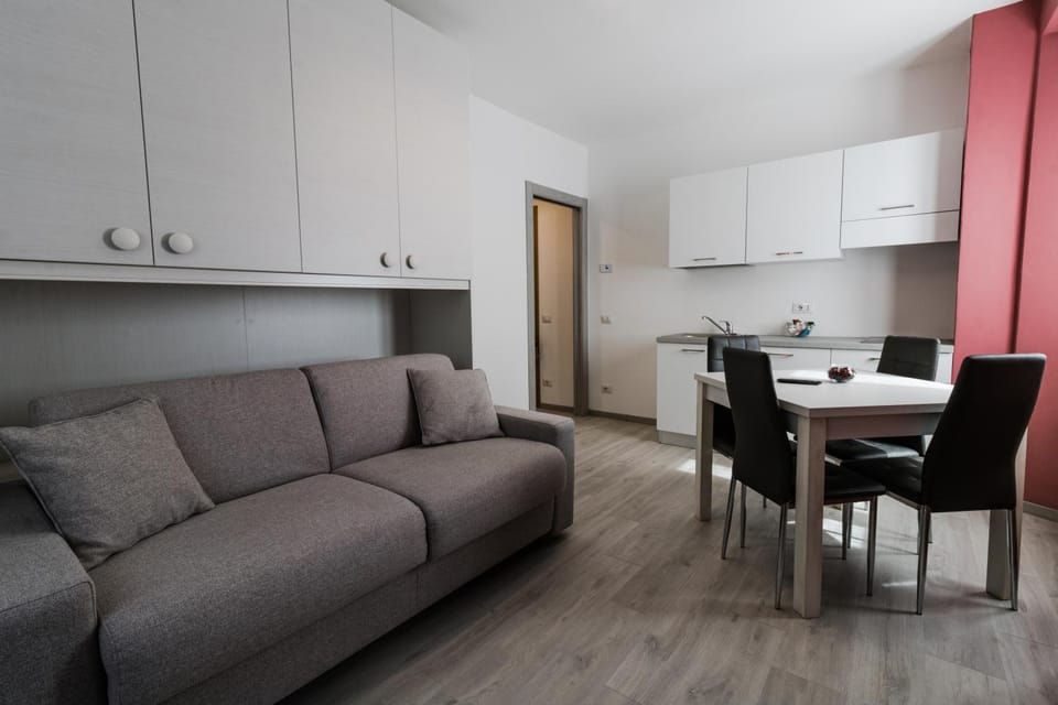Bed, Kitchen or kitchenette