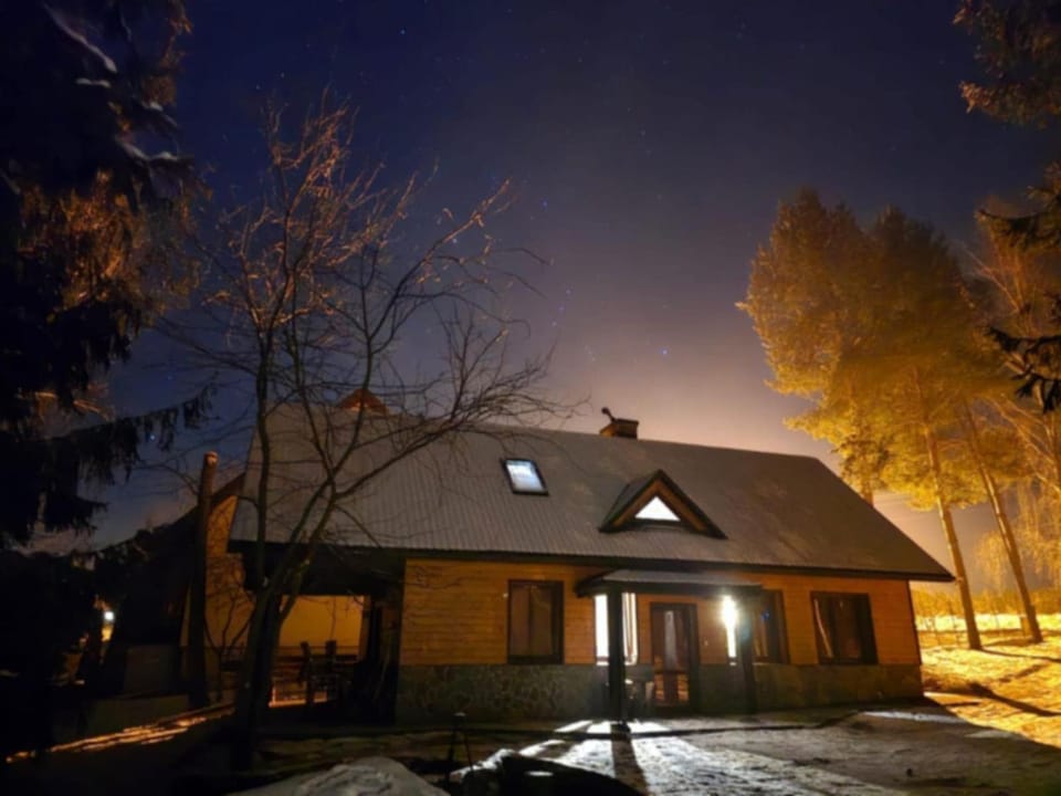 Szewnia Dolna Villa in Lviv Oblast