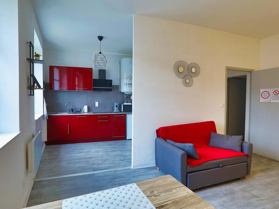 Seating area, kitchen