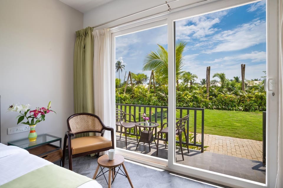 Balcony/Terrace, Garden view