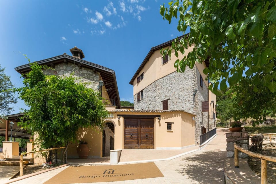 Property building, Facade/entrance