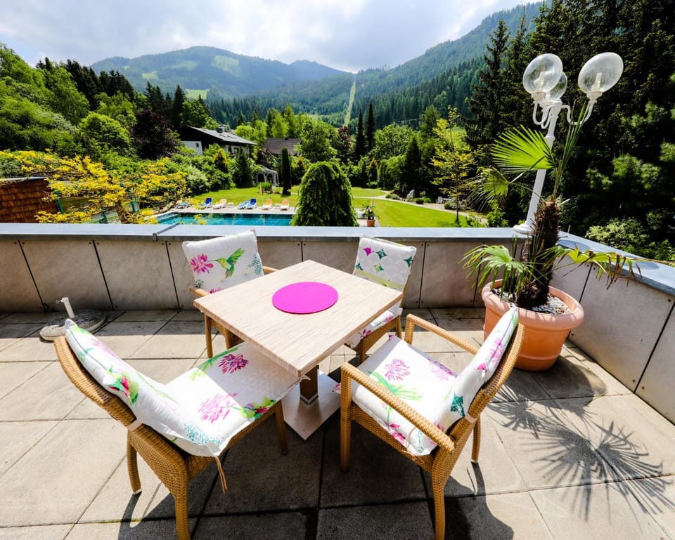 Garden, Balcony/Terrace