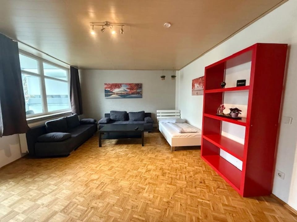 Bed, TV and multimedia, Living room, Photo of the whole room, Bedroom, wardrobe