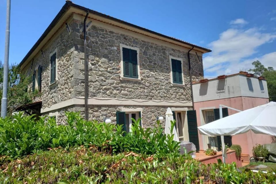 Il marchese Malaspina con idromassaggio House in Province of Massa and Carrara