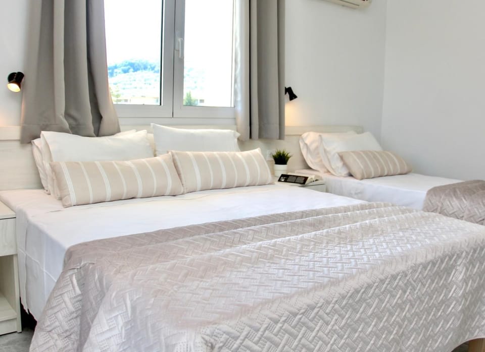 Folk Studio at Regina Apartments Apartment in Alikanas
