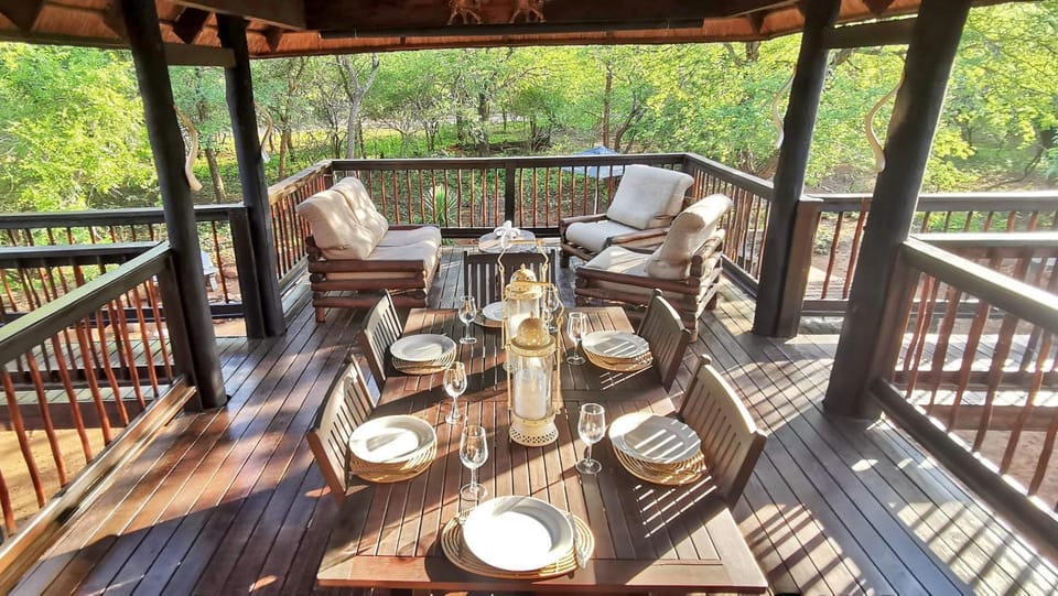 Patio, Day, View (from property/room), Balcony/Terrace, Seating area, Dining area