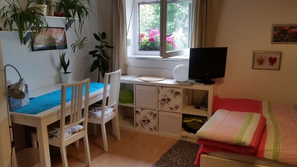 Property building, Living room, Bedroom