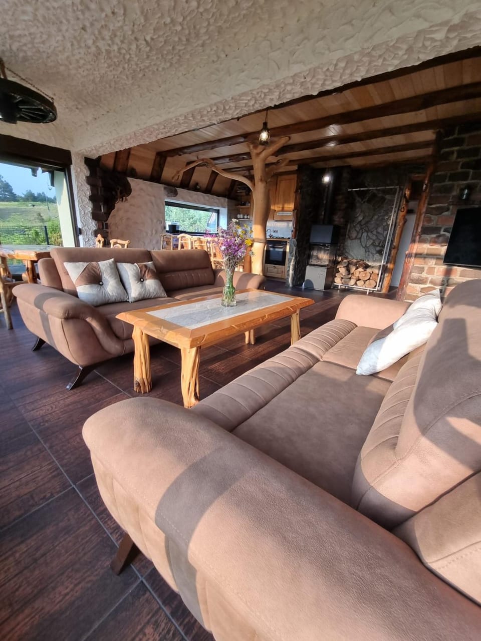 Living room, Seating area