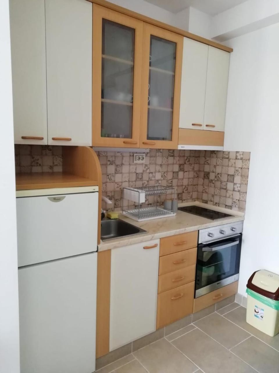 Kitchen or kitchenette, pet friendly, stove