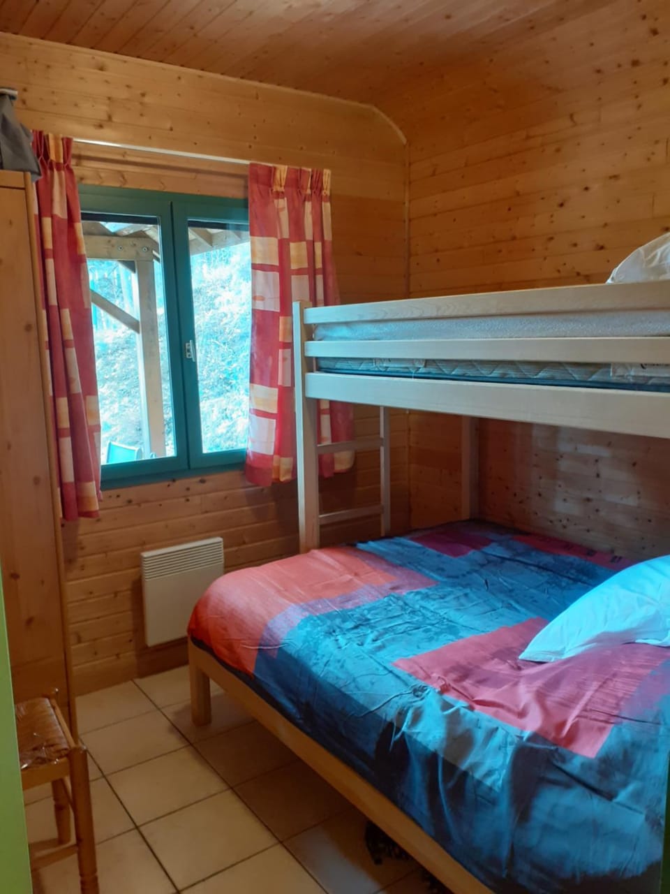 bunk bed