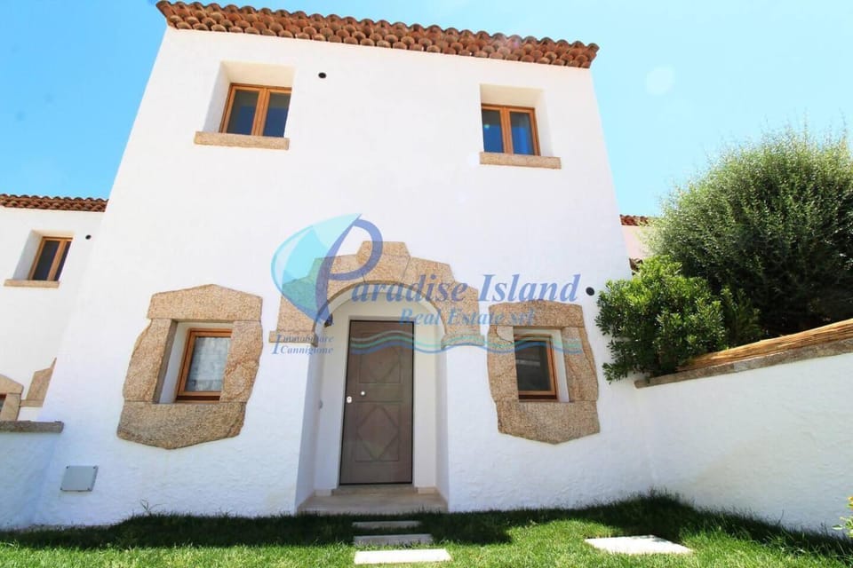 Villa Lu Titimbaru 2 ampia vista mare House in Sardinia