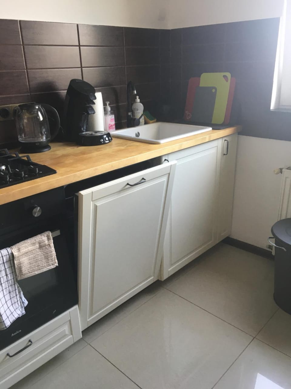 Coffee/tea facilities, Kitchen or kitchenette
