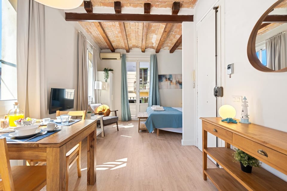 Lodging Apartments Barceloneta Beach Studio 32 Apartment in Barcelona