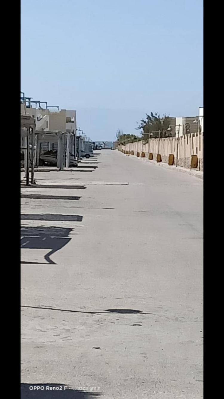 Street view, Quiet street view
