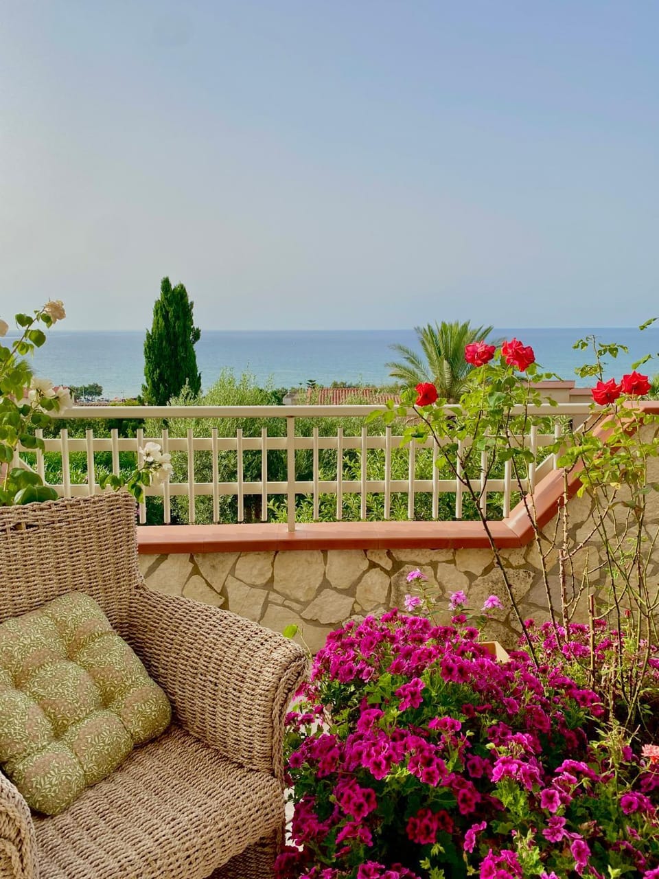 Day, Natural landscape, View (from property/room), Balcony/Terrace, Seating area, Garden view, Sea view, pet friendly