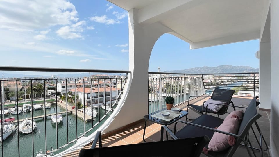 Balcony/Terrace, City view