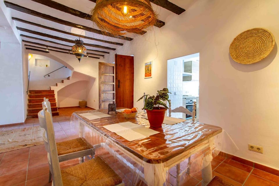 Seating area, Dining area