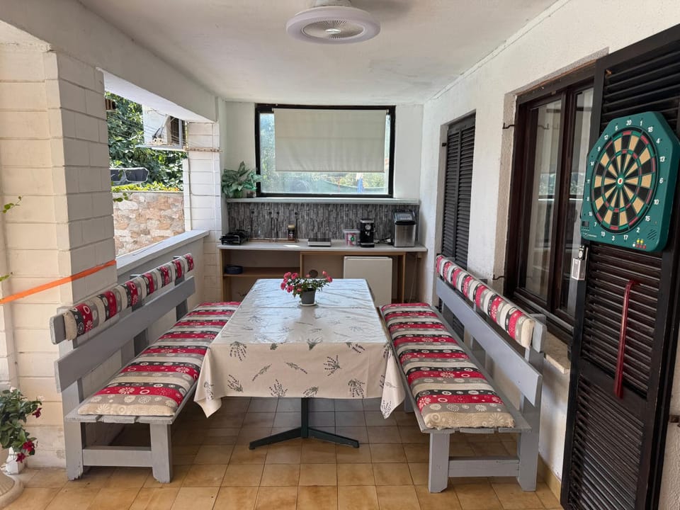 Patio, Balcony/Terrace, Seating area
