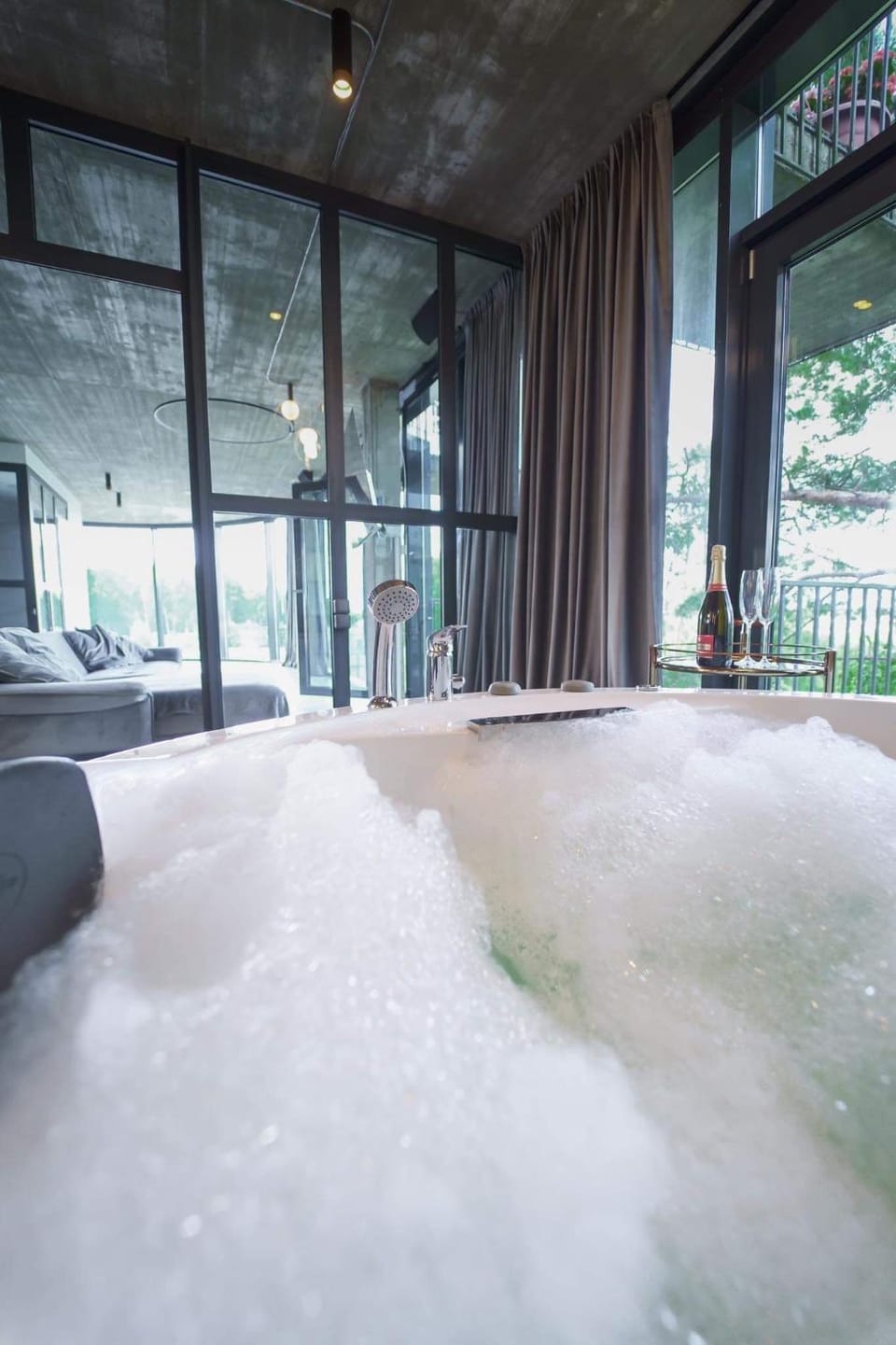 Exclusive Jacuzzi Apartaments Klaipėda Apartment in Klaipėda