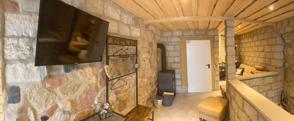 TV and multimedia, Decorative detail, Seating area