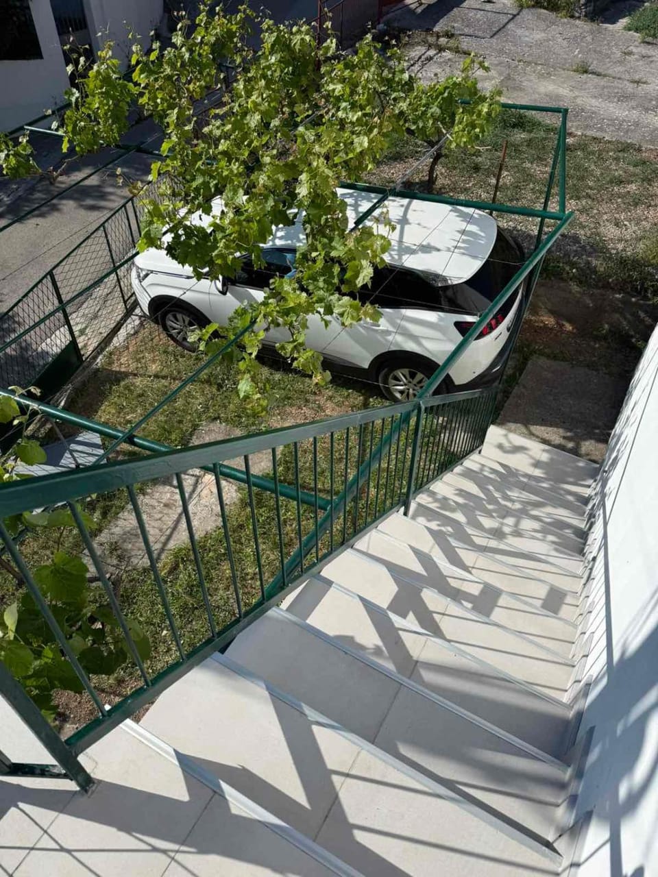 Apartman LUCIJA, dostupan 7 NOCENJA i VISE, AVAIBLE FOR RENT 7 NIGHTS AND MORE Apartment in Montenegro