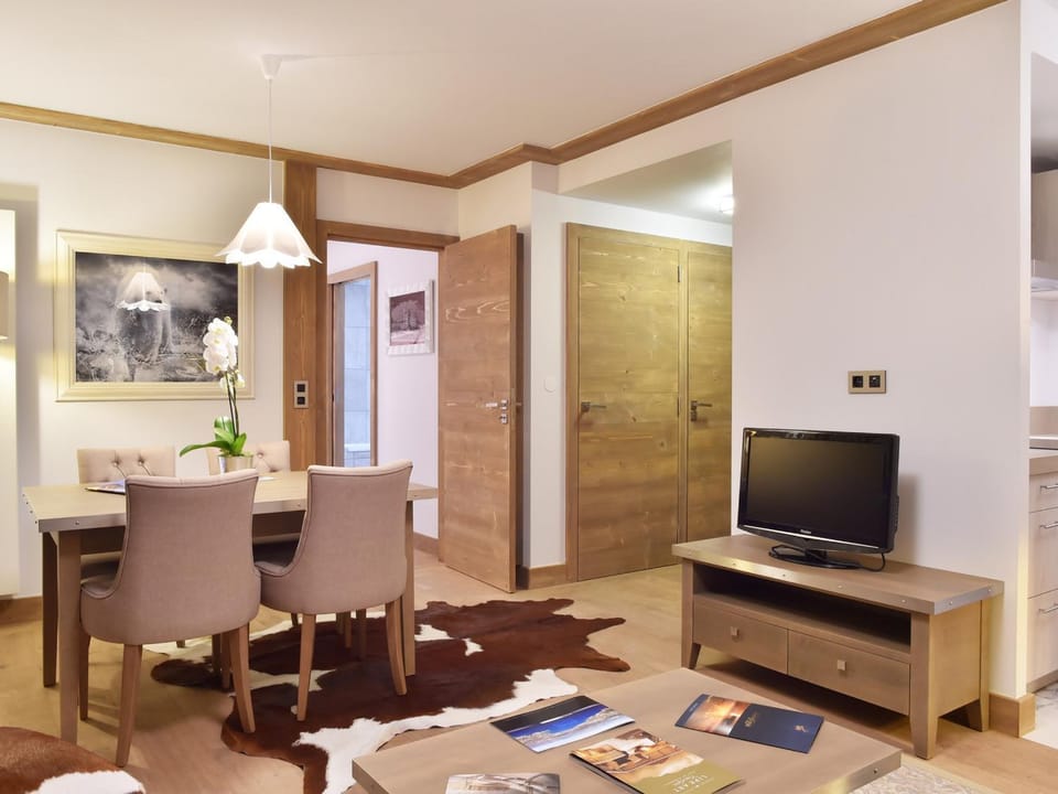 Charmant appartement avec parking et animaux admis, proche pistes - FR-1-562-52 Apartment in Saint-Bon-Tarentaise