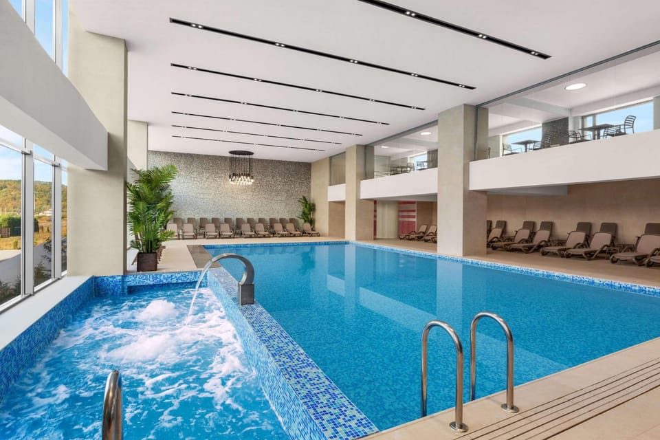 Activities, On site, Pool view, Swimming pool