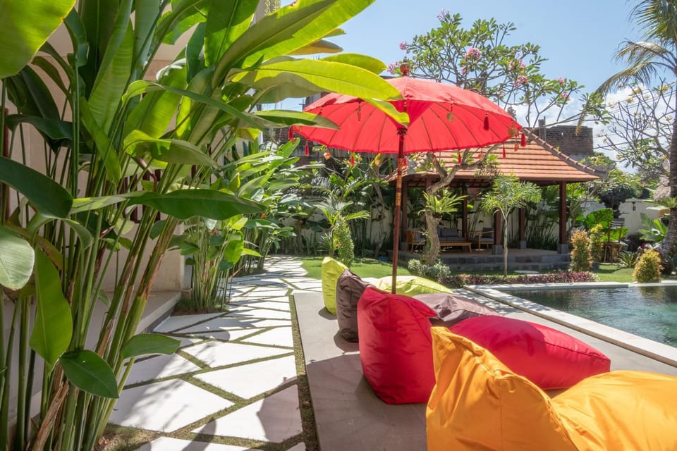 Garden, Swimming pool